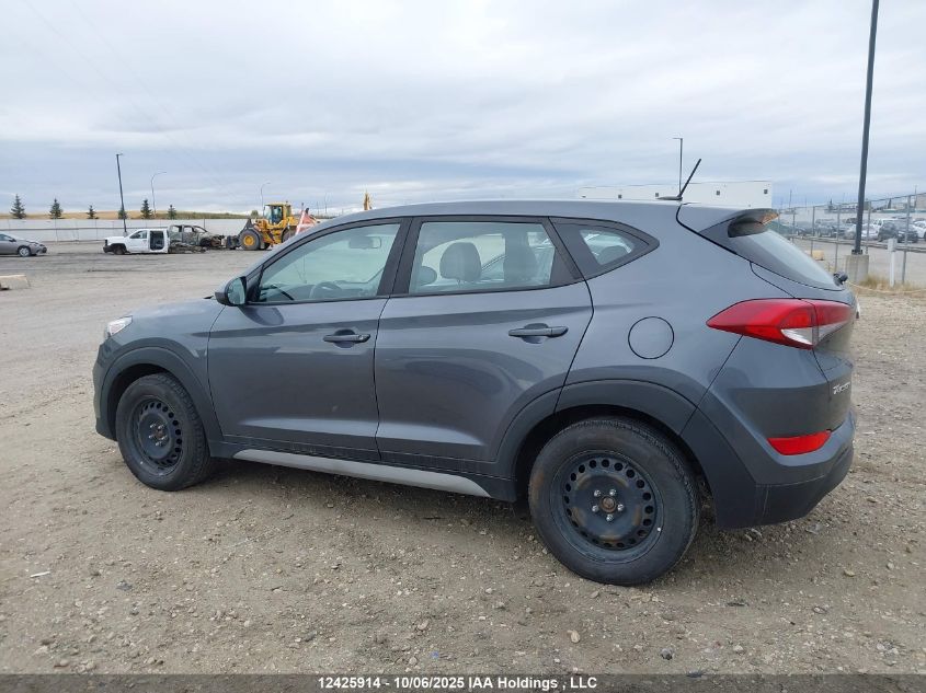 2017 Hyundai Tucson Se VIN: KM8J2CA44HU579186 Lot: 12425914