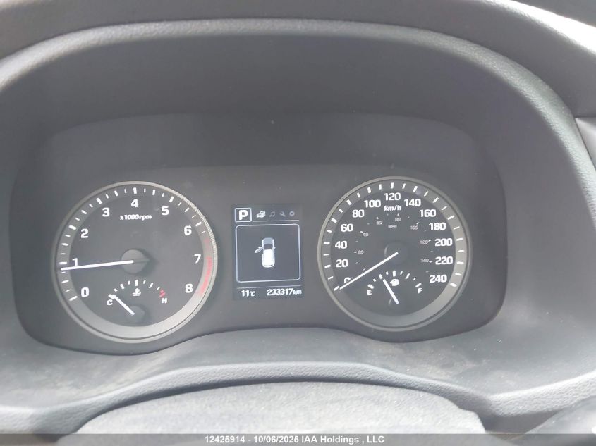 2017 Hyundai Tucson Se VIN: KM8J2CA44HU579186 Lot: 12425914