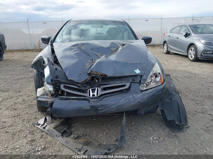 1HGCM56453A818204 2003 HONDA ACCORD photo no. 13