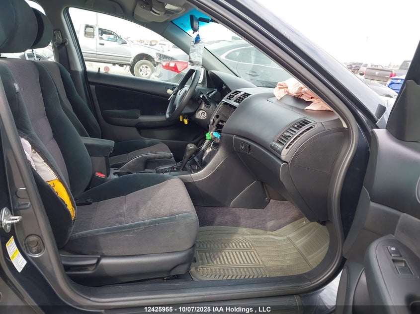 1HGCM56453A818204 2003 HONDA ACCORD photo no. 5