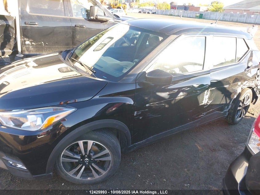 2018 Nissan Kicks S/Sr/Sv VIN: 3N1CP5CU0JL497823 Lot: 12425993