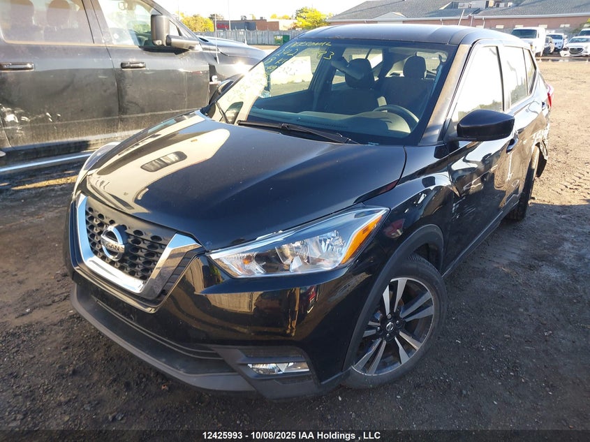 3N1CP5CU0JL497823 2018 NISSAN KICKS photo no. 2