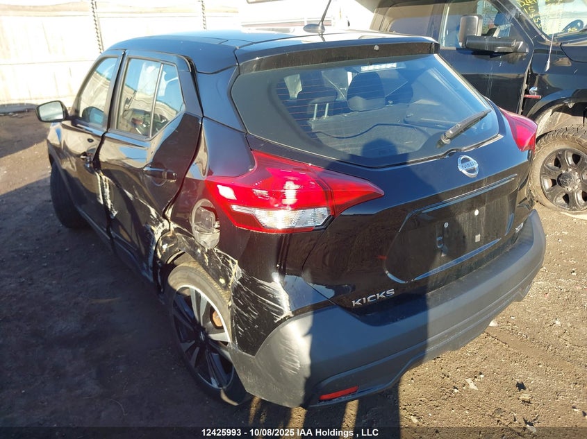 3N1CP5CU0JL497823 2018 NISSAN KICKS photo no. 3