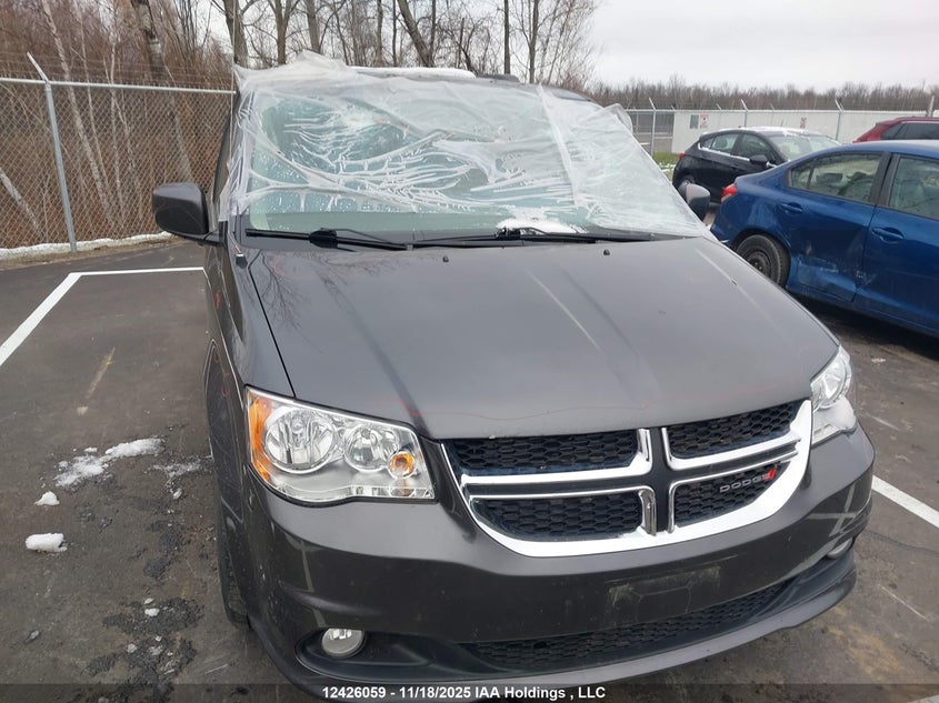 2017 Dodge Grand Caravan Crew VIN: 2C4RDGDG5HR869903 Lot: 12426059