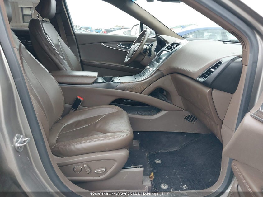2LMTJ8LR2GBL57658 2016 LINCOLN MKX photo no. 5