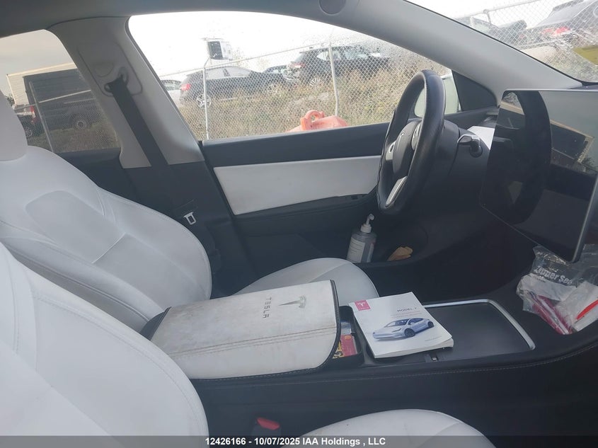 7SAYGDEE3NF461246 2022 TESLA MODEL Y photo no. 5