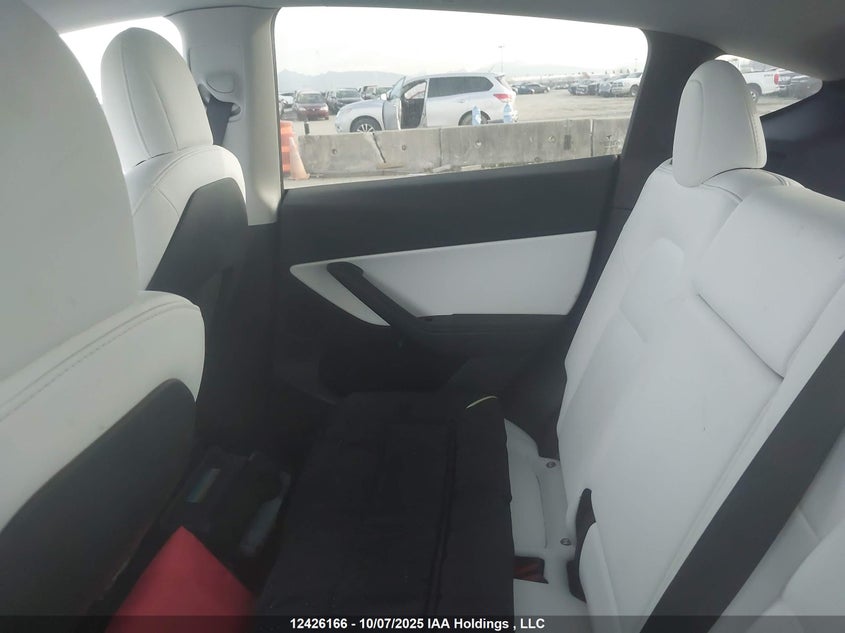 2022 Tesla Model Y Long Range VIN: 7SAYGDEE3NF461246 Lot: 12426166