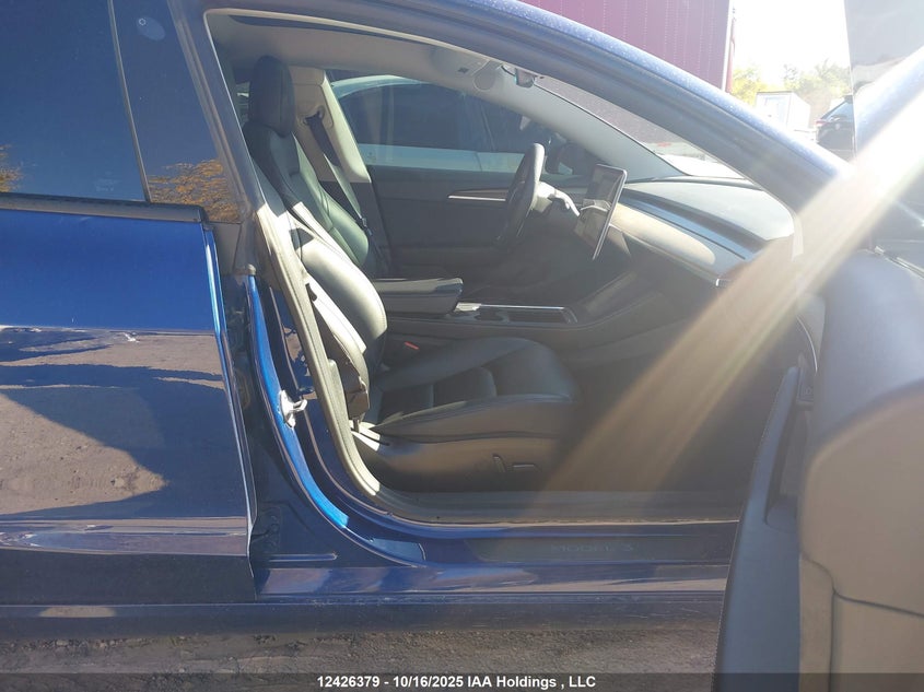 5YJ3E1EB5NF117483 2022 TESLA MODEL 3 photo no. 5