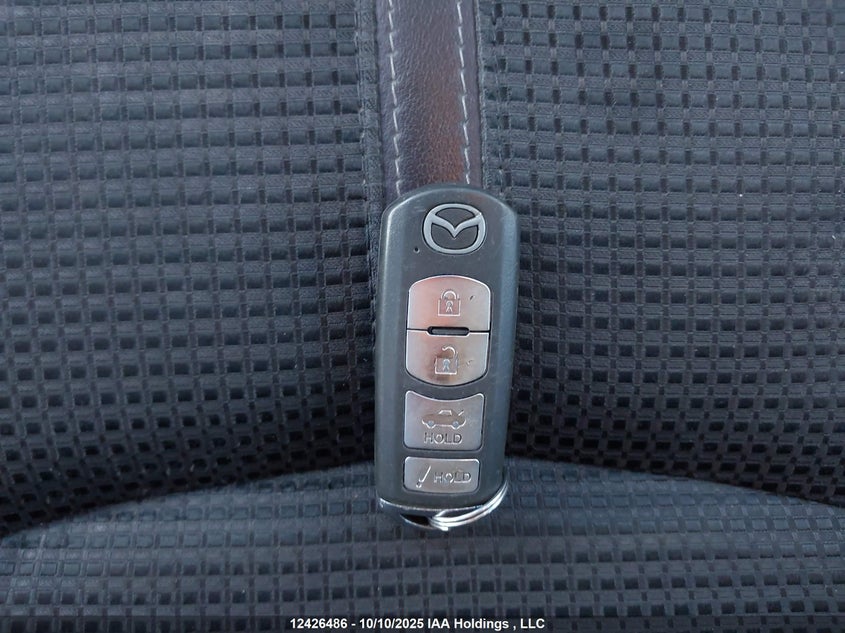 2018 Mazda Mazda3 VIN: JM1BN1V76J1156335 Lot: 12426486