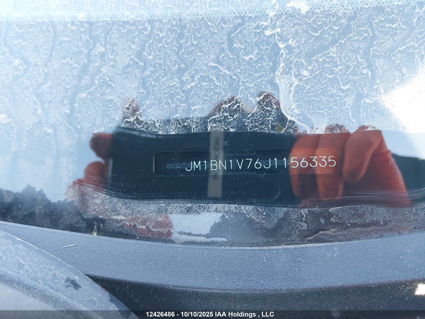 2018 Mazda Mazda3 VIN: JM1BN1V76J1156335 Lot: 12426486