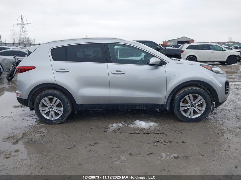 KNDPMCAC1H7146035 2017 KIA SPORTAGE photo no. 14