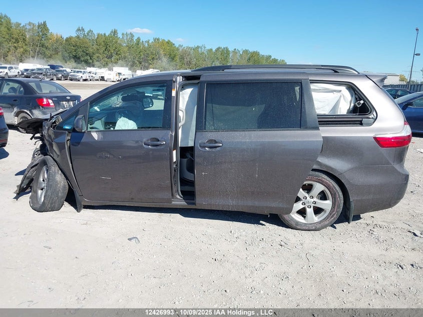 2015 Toyota Sienna VIN: 5TDKK3DC5FS670836 Lot: 12426993
