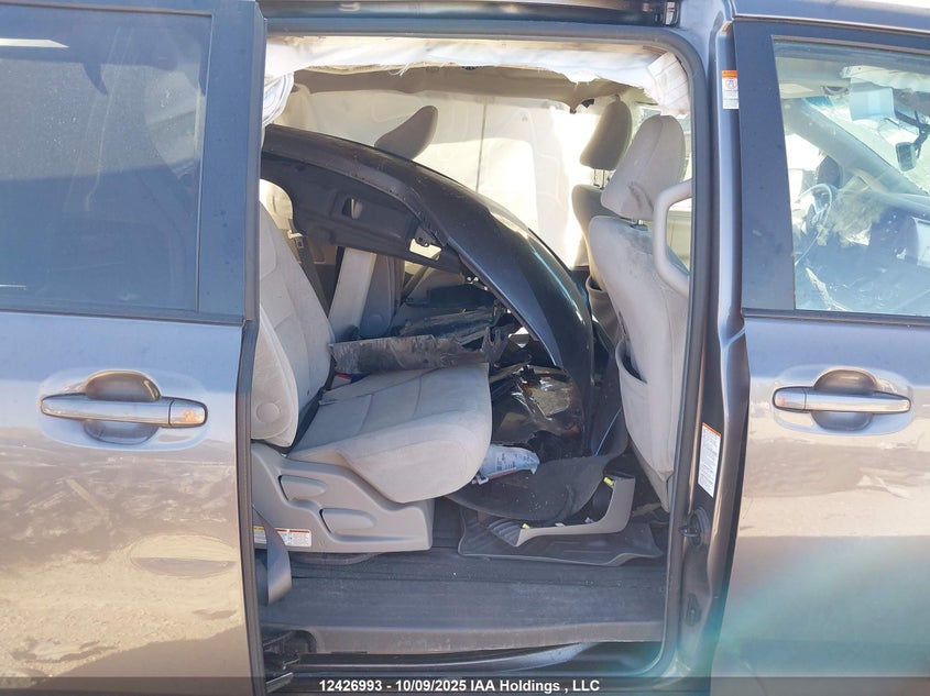 2015 Toyota Sienna VIN: 5TDKK3DC5FS670836 Lot: 12426993