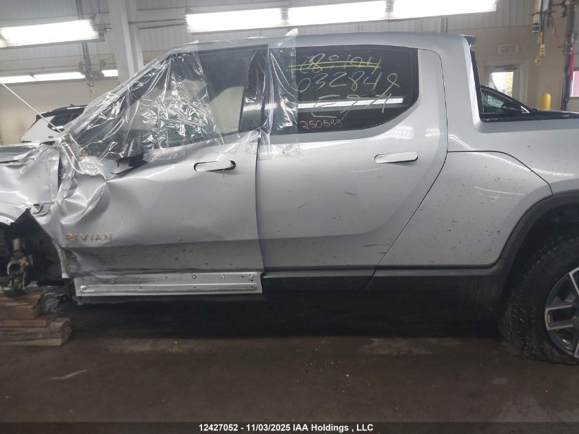 2024 Rivian R1T Adventure Quad Motor Large Pack VIN: 7FCTGAAA0RN032849 Lot: 12427052