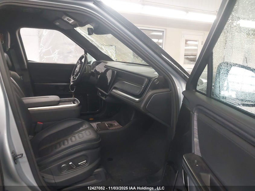 7FCTGAAA0RN032849 2024 RIVIAN R1T photo no. 5