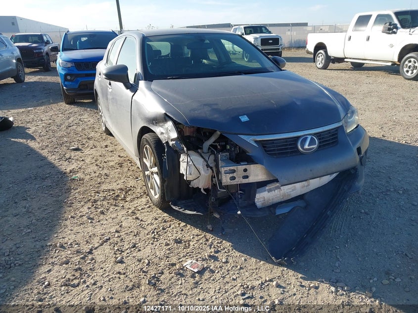 JTHKD5BHXD2129112 LEXUS CT Photo 1