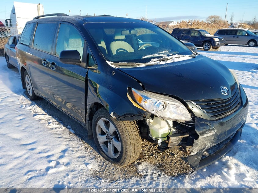 5TDKK3DCXES428431 2014 TOYOTA SIENNA photo no. 6