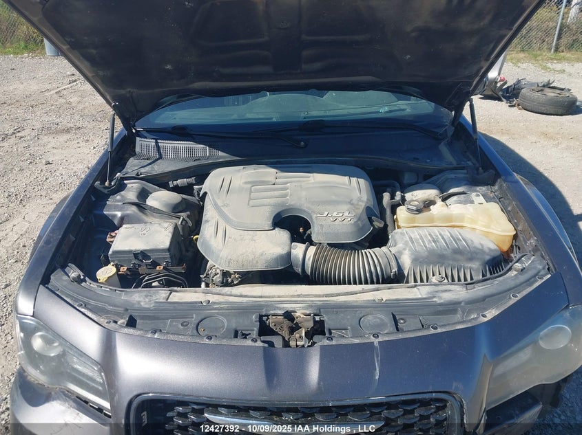 2C3CCABG0GH151306 2016 CHRYSLER 300 photo no. 9