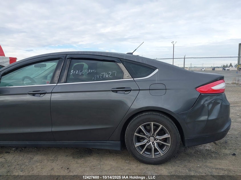 2015 Ford Fusion S VIN: 3FA6P0G70FR255061 Lot: 12427680