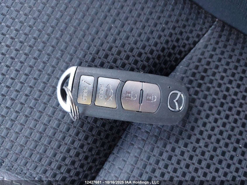 2018 Mazda Mazda3 50Th Anniversary Edition/Gs/Se VIN: JM1BN1V70J1171199 Lot: 12427681