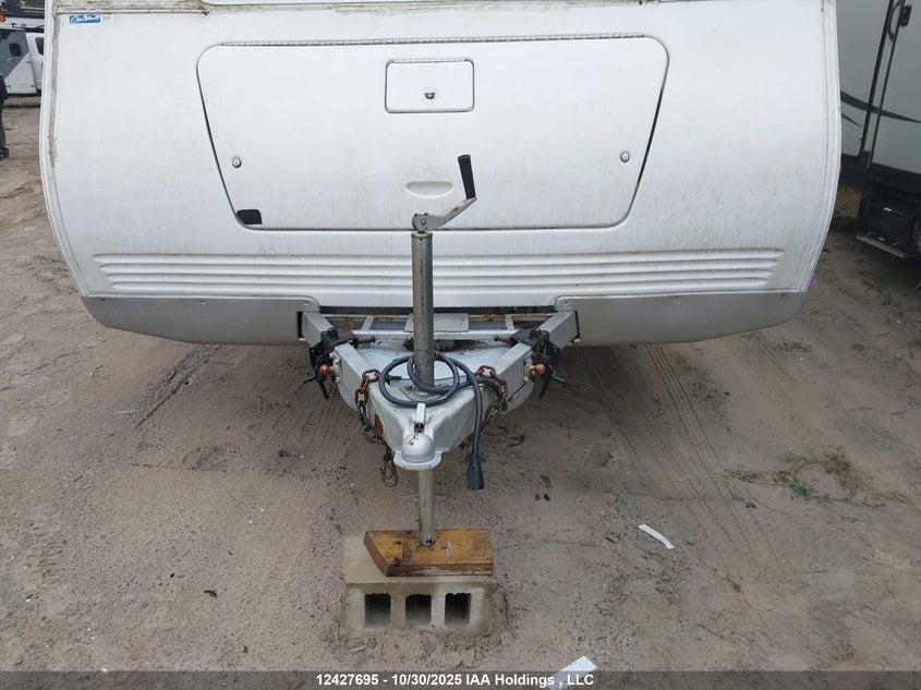 2000 Trailer Domestic VIN: 4WY200P20Y1008790 Lot: 12427695