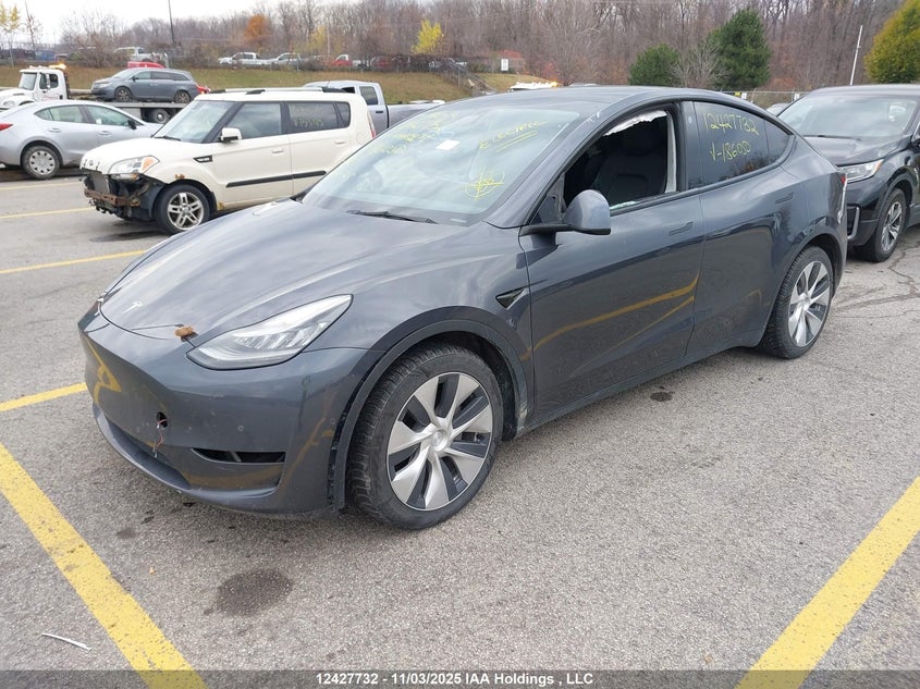 5YJYGDEE8MF186050 2021 TESLA MODEL Y photo no. 2