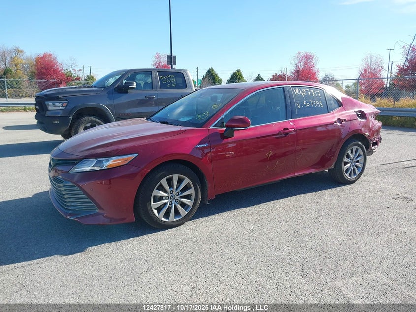 4T1B21HK7JU507398 2018 TOYOTA CAMRY photo no. 2