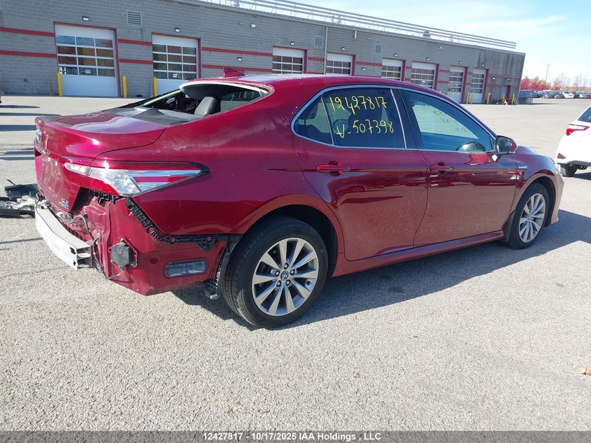 4T1B21HK7JU507398 2018 TOYOTA CAMRY photo no. 4