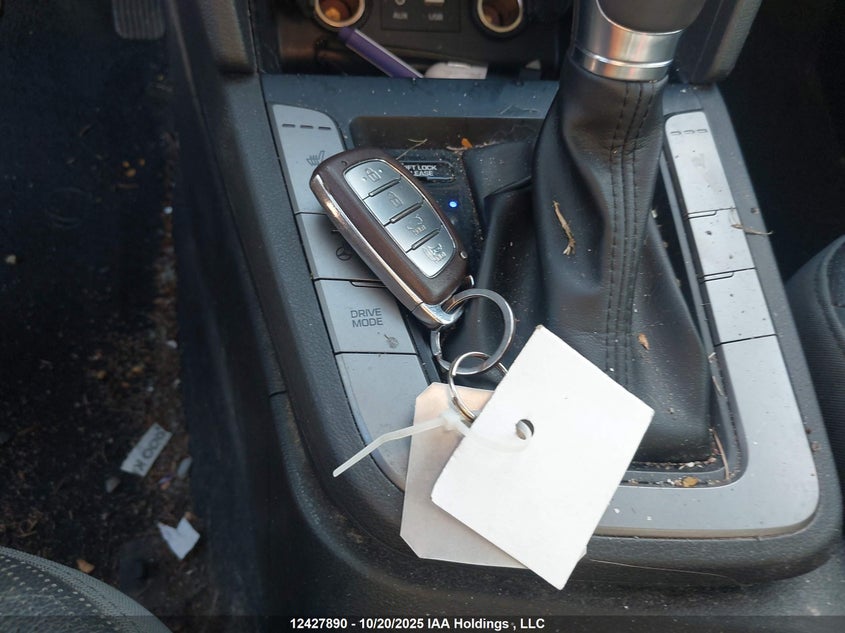 KMHD84LF2LU950595 2020 HYUNDAI ELANTRA photo no. 11