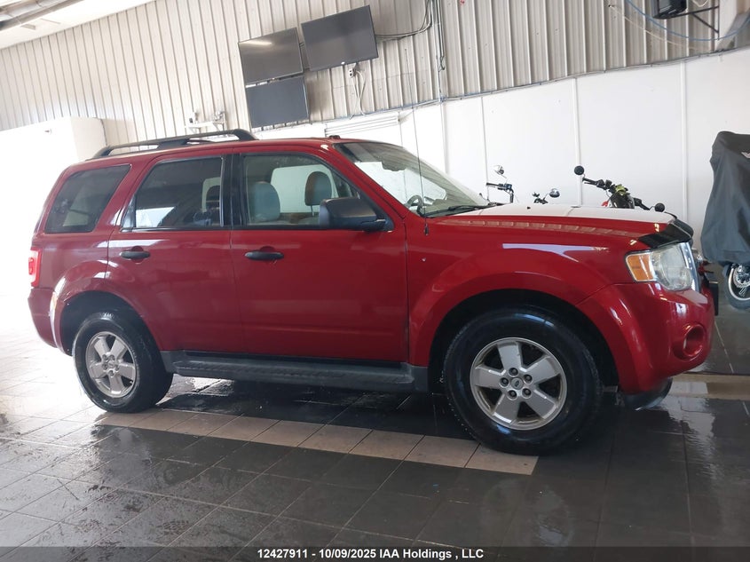 1FMCU9DG5AKC02797 2010 FORD ESCAPE photo no. 14