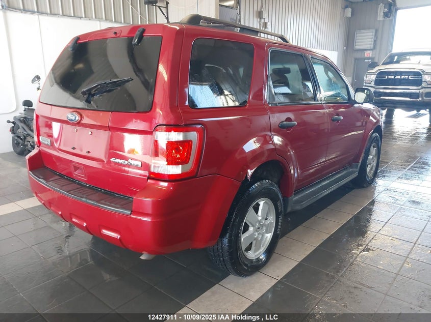 1FMCU9DG5AKC02797 2010 FORD ESCAPE photo no. 4