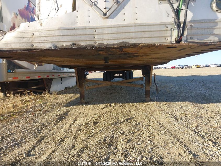 2015 Utility Trailer Mfg Utility Trailer VIN: 1UYVS2538FG189917 Lot: 12427918