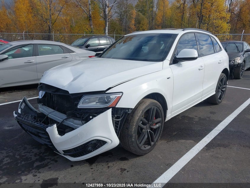 2016 Audi SQ5, Front, IAAI, VIN WA1LCAFPXGA093381 — photo 2