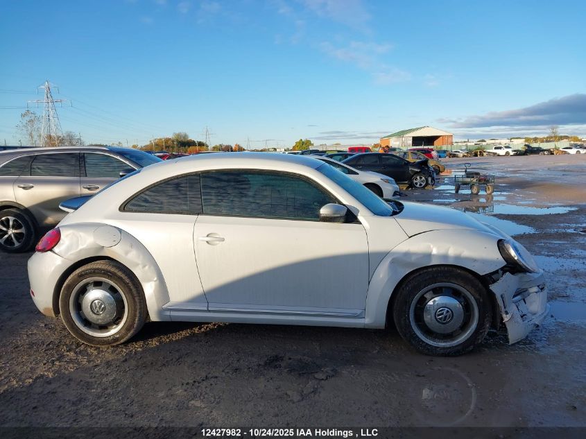 2017 Volkswagen Beetle 1.8 Tsi Classic/1.8 Tsi Pink Edition/1.8 Tsi Trendline VIN: 3VWJ17AT0HM600901 Lot: 12427982