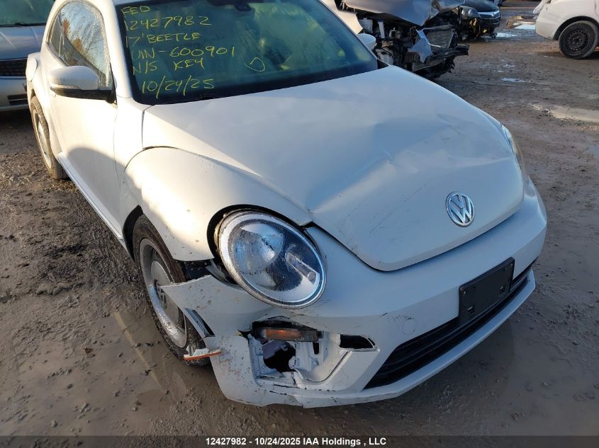 2017 Volkswagen Beetle 1.8 Tsi Classic/1.8 Tsi Pink Edition/1.8 Tsi Trendline VIN: 3VWJ17AT0HM600901 Lot: 12427982