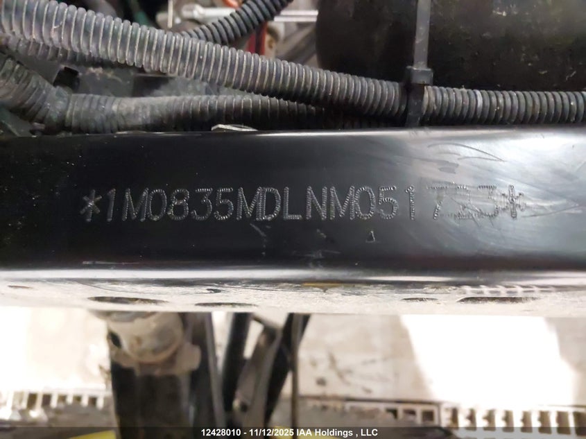 1M0835MDLNM051723 2022   photo no. 14