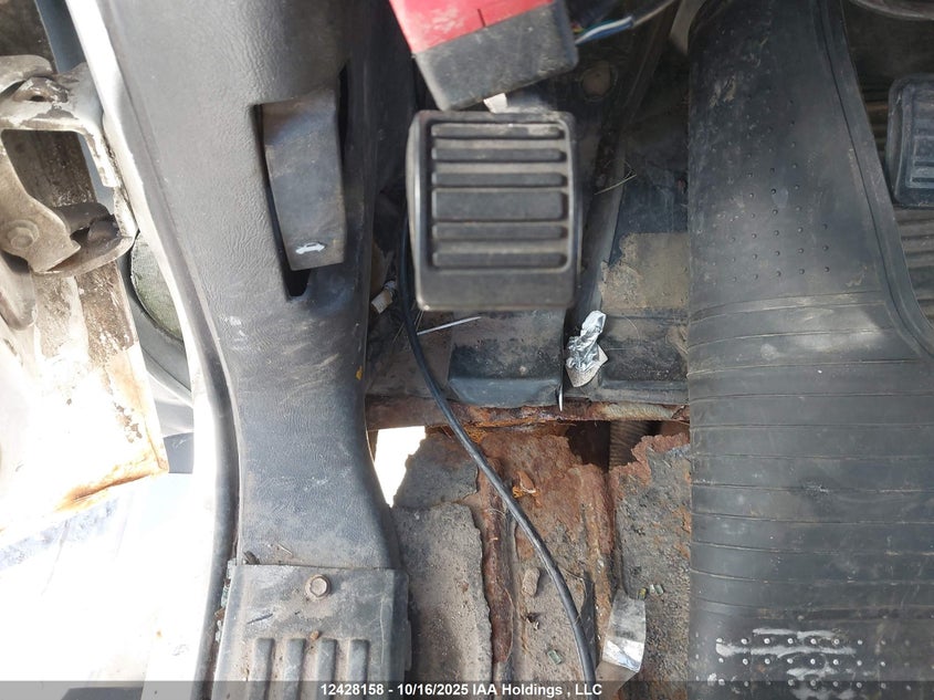 1GTHK23224F196144 2004 GMC SIERRA photo no. 12
