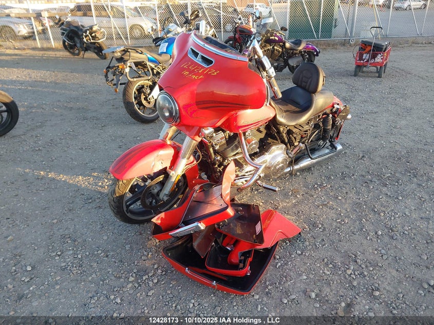 5HD1KRCA3HB647555 2017 HARLEY-DAVIDSON STREET GLIDE photo no. 2