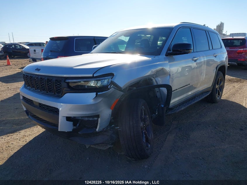 1C4RJKBG7S8674922 2025 JEEP GRAND CHEROKEE photo no. 2