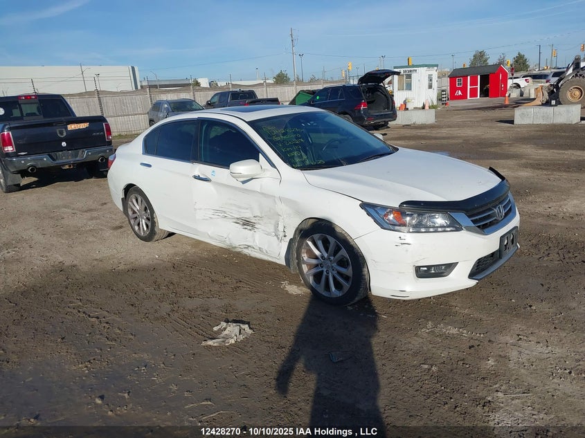 1HGCR2F97FA810217 2015 Honda Accord Touring auction photo 1
