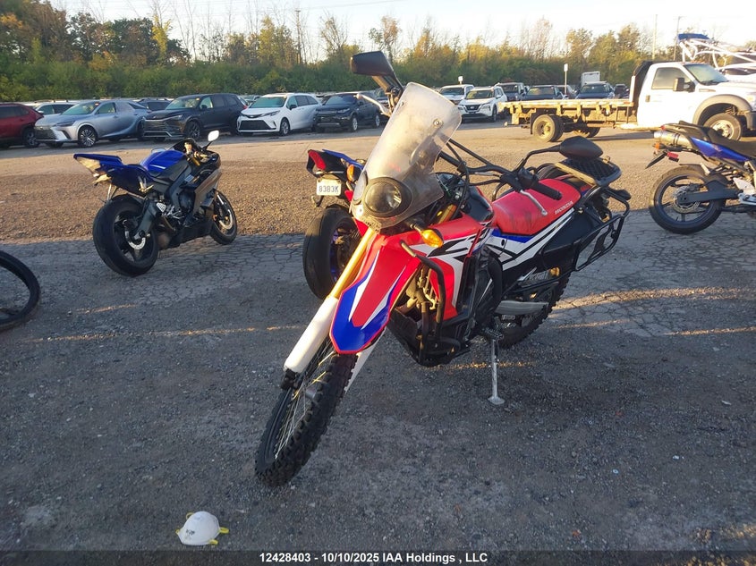 MLHMD4429H5000485 2017 HONDA CRF250X photo no. 2