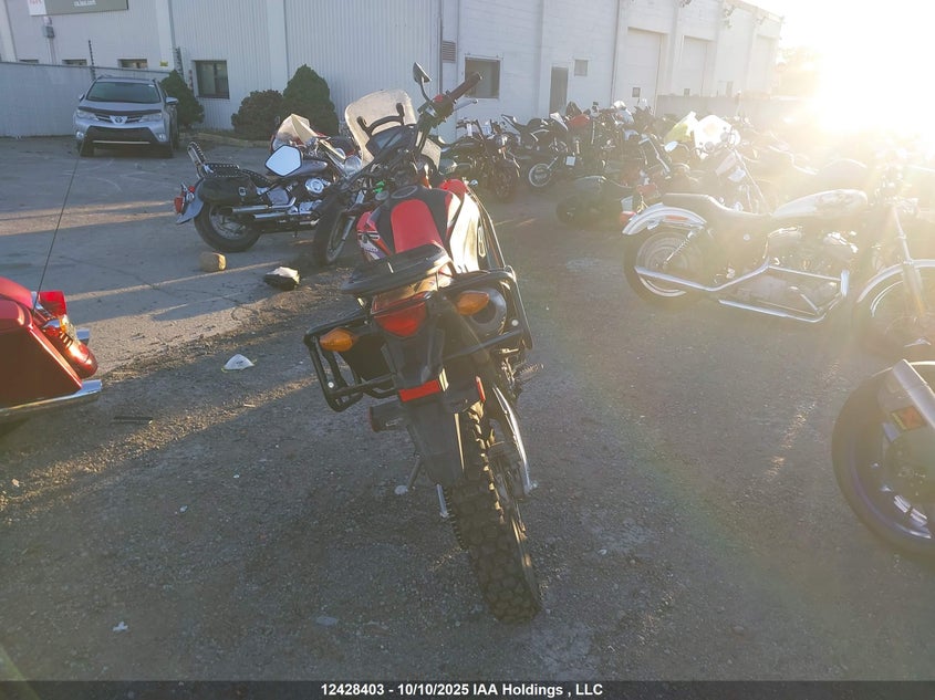 MLHMD4429H5000485 2017 HONDA CRF250X photo no. 6