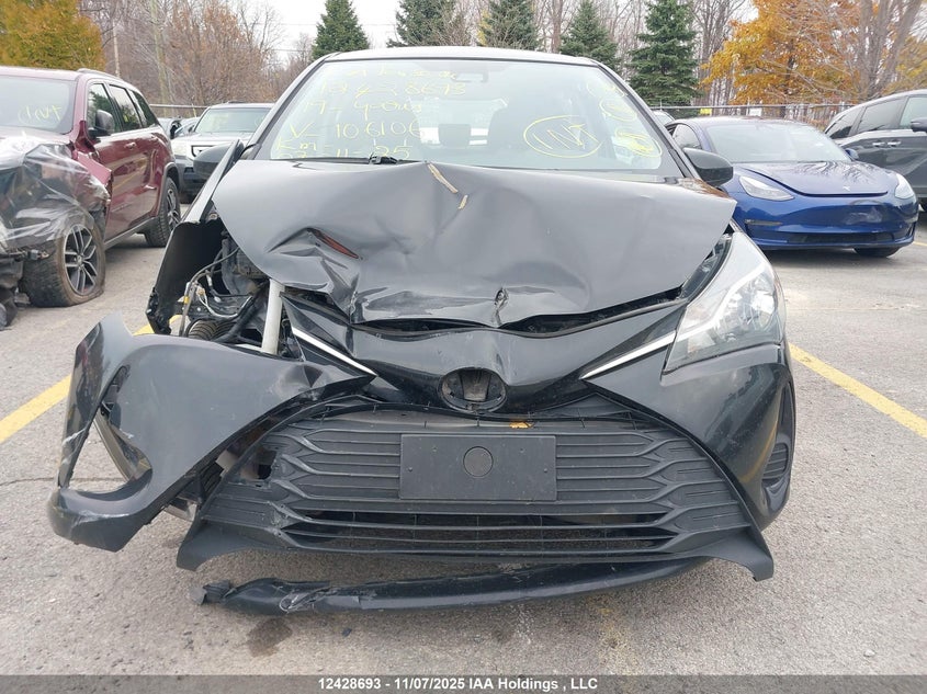 VNKKTUD37KA106106 2019 TOYOTA YARIS photo no. 12