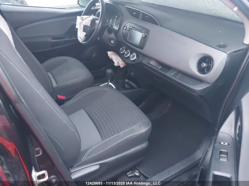 VNKKTUD37KA106106 2019 TOYOTA YARIS photo no. 5