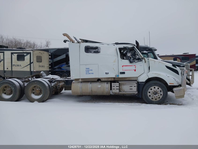 4V4NC9EJ0SN666028 2025 VOLVO  photo no. 14