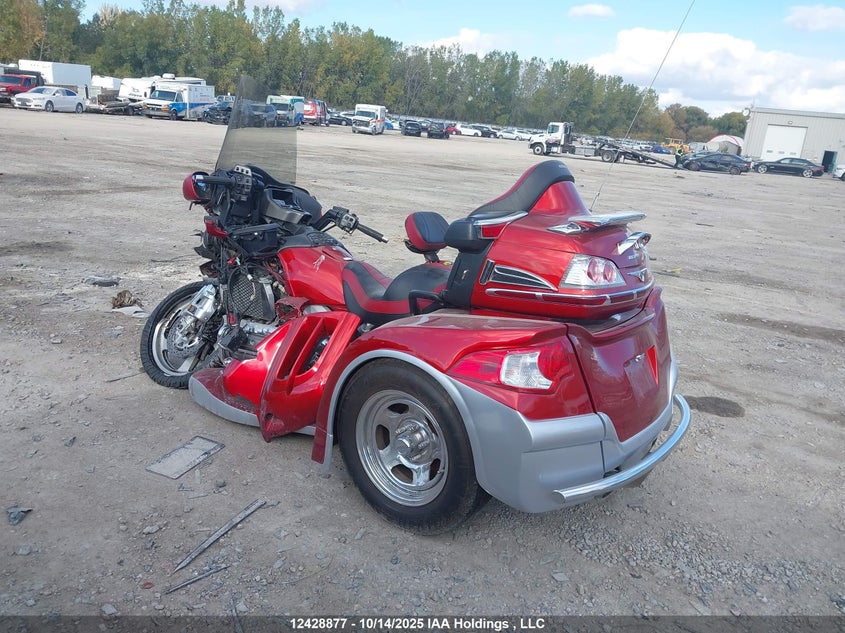 1HFSC47H08A706044 2008 HONDA GL1800C photo no. 3