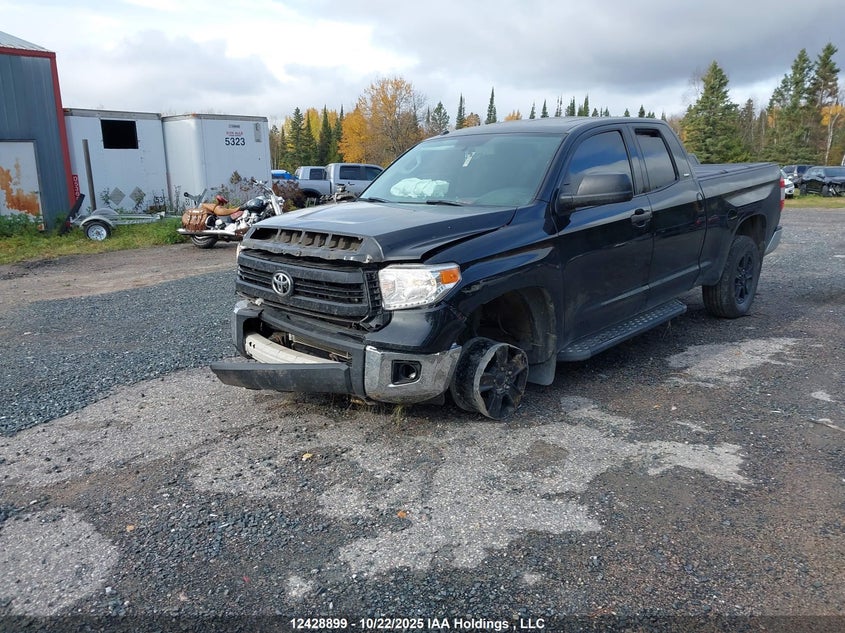 5TFUY5F11HX584189 2017 TOYOTA TUNDRA photo no. 2
