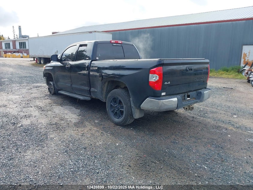 5TFUY5F11HX584189 2017 TOYOTA TUNDRA photo no. 3