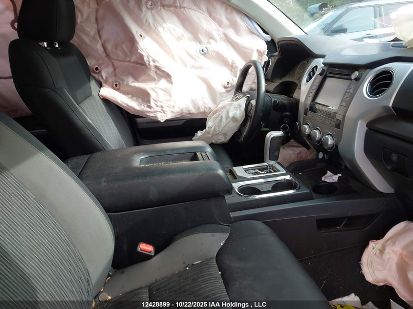 5TFUY5F11HX584189 2017 TOYOTA TUNDRA photo no. 5