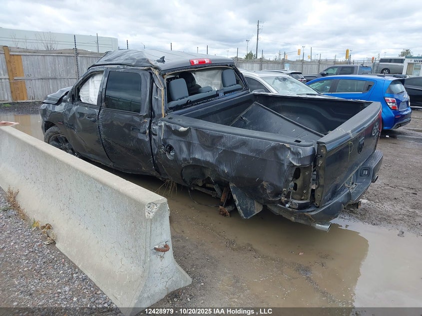 1C6RR7KT3LS112532 2020 RAM 1500 photo no. 3